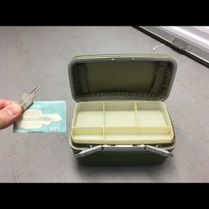 Samsonite Vintage Make Up Carrier